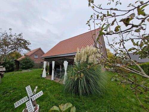 Foto - Einfamilienhaus in Upgant-Schott