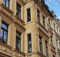 PAULUSVIERTEL MIT BALKON: TOLLES 2 -ZIMMER-DOMIZIL MIT EINBAUKÜCHE ZU VERMIETEN - Halle (Saale) Am Wasserturm/Thaerviertel