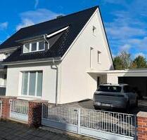 Sanierte 4 Zimmer Wohnung mit Terrasse und großzügigem Gartem - Hildesheim Itzum-Marienburg Sanierte 4 Zimmer Wohnung mit Terrasse und großzügigem Gartem - Hildesheim Itzum-Marienburg