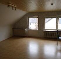 schöne helle Dachwohnung - 470,00&nbsp;EUR Kaltmiete, ca.&nbsp; 58,00&nbsp;m&sup2; in Saarbrücken (PLZ: 66130) Brebach-Fechingen