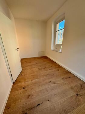 Foto - Erstbezug nach Sanierung – 3-Zimmer-Wohnung mit EBK