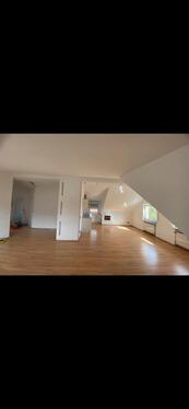 Foto - Helle 2-Zimmer-Wohnung 98 m² - 995,00 EUR Kaltmiete,