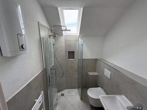 Foto - Frisch sanierte 44 m² Dachgeschoss-Singlewohnung – nur 3 Min. zum Phoenixsee, Dortmund-Schüren