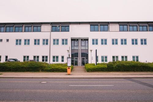 Foto - Separate Büroeinheit mit 60 m² Nutzfläche in einem modernen Bürogebäude Nähe Autobahn A19