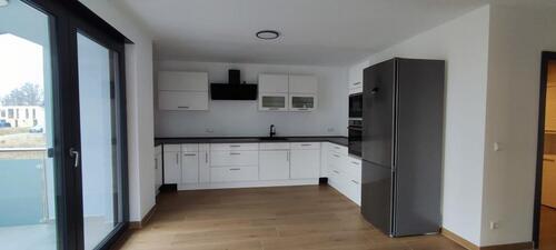 Foto - Neubau 3‑Zi‑Wohnung – Balkon, EBK & Stellplatz – ab sofort