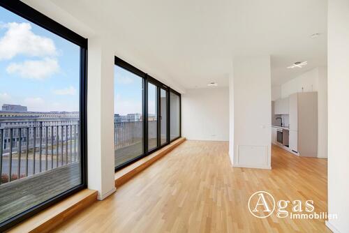 Foto - Wunderschöne 2 Zimmer Dachgeschosswohnung mit ca. 77m², EBK und Riesen-Balkon in Berlin-Mitte
