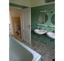 Haus in Apolda - 380.000,00 EUR Kaufpreis, in Apolda (PLZ: 99510)