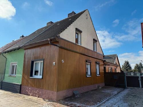 Foto - Doppelhaushälfte in Harzgerode - 99.000,00&nbsp;EUR Kaufpreis, ca.&nbsp; 95,00&nbsp;m&sup2;