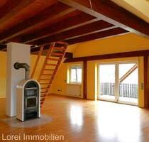 Große Maisonettenwohnung mit Kaminofen, Balkon und toller Aussicht - Schlitz