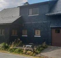 Einfamilienhaus teilsaniert - 45.000,00 EUR Kaufpreis, in Lehesten (PLZ: 07349)
