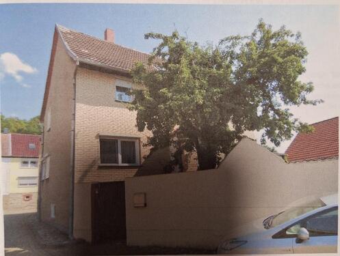 Foto - 7 Zimmer Mehrfamilienhaus, Wohnhaus zum Kaufen in Groß Quenstedt