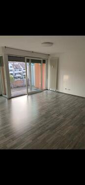 Foto - Moderne 2,5-Zimmer Wohnung mit großem Balkon & Stellplatz
