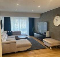 Modernisierte 3-Zimmer-Wohnung (100 m²)-Keine Maklerprovision - Rosenheim Innenstadt