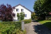 Foto - Haus in Mühlingen mit zwei 3-Zimmer-Wohnungen zu verk.