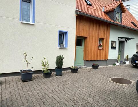 Foto - 2 Häuser und Nebengebäude in Großauheim