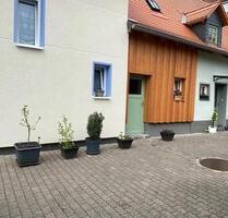 2 Häuser und Nebengebäude in Großauheim - Hanau