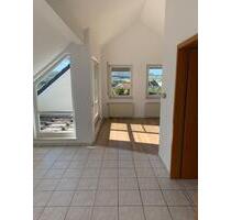 Dachgeschoss Wohnung 89,5 qm in Ehringshausen ab 05.2026 zu verm.