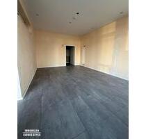 Ladengeschäft mit Parkplätzen - 650,00 EUR Kaltmiete, ca. 40,00 m² in Ingolstadt (PLZ: 85053) Südost Ladengeschäft mit Parkplätzen - 650,00 EUR Kaltmiete, ca. 40,00 m² in Ingolstadt (PLZ: 85053) Südost