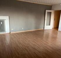 1 Zimmerwohnung Fahrstuhl, Einbauküche, Dusche in Celle
