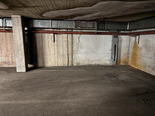 Foto - Tiefgaragenparkplatz zu vermieten