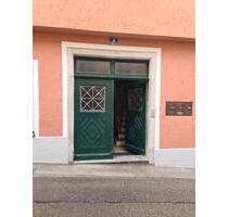 Charmante 5 12 Zimmer Wohnung mit Hofgarten im Zentrum von Eich - Eichstätt