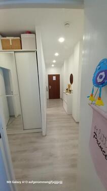 Foto - 3 Zimmer - BezugsfreiProvisionsfreiVerkehrsgünstig