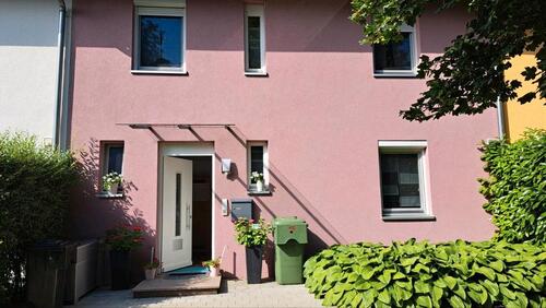 Foto - Ein Niedrigenergie-Reihenhaus - 444.000,00&nbsp;EUR Kaufpreis, ca.&nbsp; 119,00&nbsp;m&sup2;