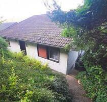 Sonnige Wandrandlage: Einfamilienhaus mit Garten und Ausdaupotenz - Schönau