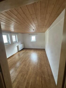 Foto - 6 Zimmer Etagenwohnung zur Miete in Bischofsheim in der Rhön