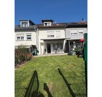 Reihenmittelhaus - 359.000,00&nbsp;EUR Kaufpreis, ca.&nbsp; 213,00&nbsp;m&sup2; in Schwäbisch Gmünd (PLZ: 73525)