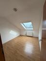 Foto - Dachgeschoßwohnung in Oberhausen zur Miete