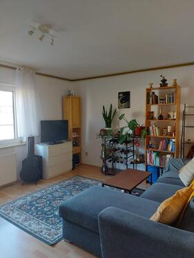 Foto - 3 Zimmer + Küche + Diele + Bad und Garten mit Gartenhaus