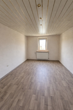 Foto - Helle 3-Raum-Wohnung in Apolda - 470,00&nbsp;EUR Kaltmiete, ca.&nbsp; 50,00&nbsp;m&sup2;