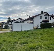 Gepflegte Doppelhaushälfte, unterkellert mit Garage in Beilstein