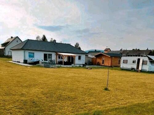 Foto - Haus in Mehlmeisel Wärmepumpe Solar 2000 m2MeterGrund Privat