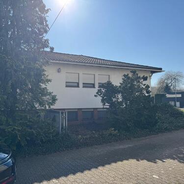 Foto - 5 Zimmer Einfamilienhaus in Saarlouis