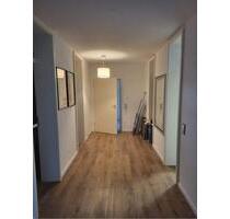 Helle 3,5-Zimmer-Souterrainwohnung in Dortmund-Hombruch