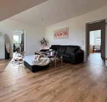 Schöne 4-Zimmer Dachgeschosswohnung in Koblenz-Kesselheim Schöne 4-Zimmer Dachgeschosswohnung in Koblenz-Kesselheim