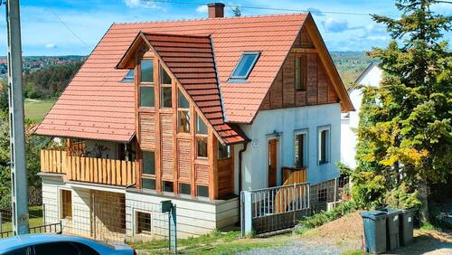 Foto - Ein Mehrfamilienhaus ist zu vermieten