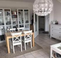 Charmante DG-Wohnung mit Balkon, Stellplatz & Top-Anbindung nach - Reichelsheim (Wetterau)