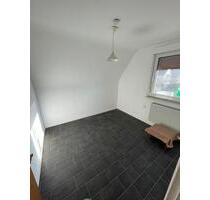 Wohnung mit Garten - 700,00 EUR Kaltmiete, in Bischofsheim (PLZ: 65474)