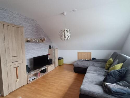 Foto - 3-Zimmer DG-Wohnung - 450,00&nbsp;EUR Kaltmiete, ca.&nbsp; 52,00&nbsp;m&sup2;