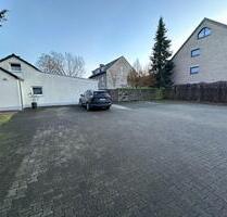 Schlossstraße 333: Stellplatz zu vermieten - Essen Stadtbezirk IV