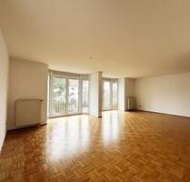 Lichtdurchflutete 3-Zimmer-Wohnung nahe Hofgarten – mit TG-Stellplatz & neuer EBK - Bayreuth City