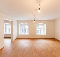 Mittendrin! Moderne Büro- Praxisfläche mit gehobener Ausstattung in der Freisinger Altstadt
