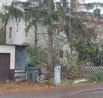 Sanierungsbedürftiges Einfamilienhaus in 71229 Leonberg