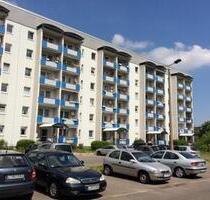 Willkommen Zuhause: praktische 2-Zimmer-Wohnung mit freiem Blick vom Balkon! - Leipzig Lausen-Grünau