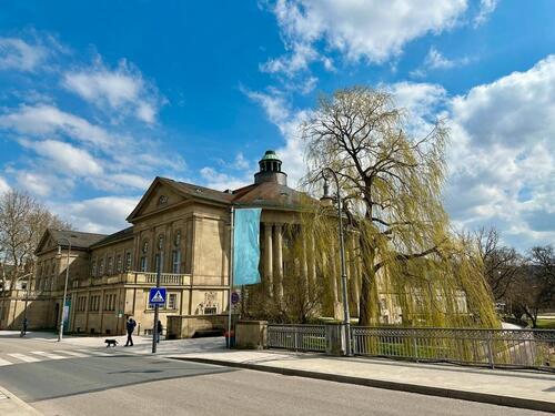 Foto - Wohnen am Regentenbau, 3 Zimmer Wohnung mit Stellplatz, wie Neubau, Parkett, Dusche, frei ab Feb.26