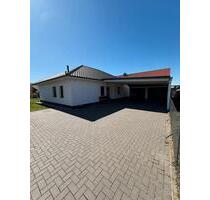 Sonniges Raumwunder mit Glas-Oase auf 712m2 - Halberstadt