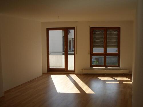 Foto - schöne 2,5 - Zimmer-Wohnung mit Balkon und Einbauküche